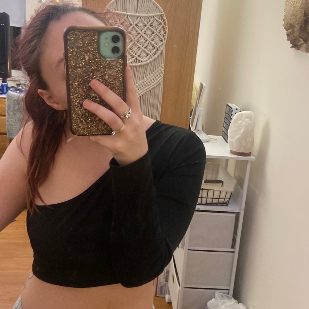 Shein black off the shoulder crop top